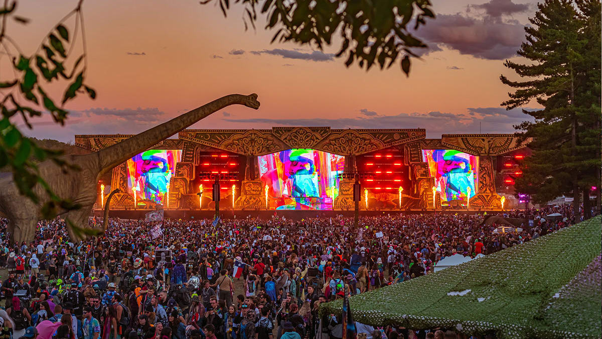 DJ performing with synchronized visuals